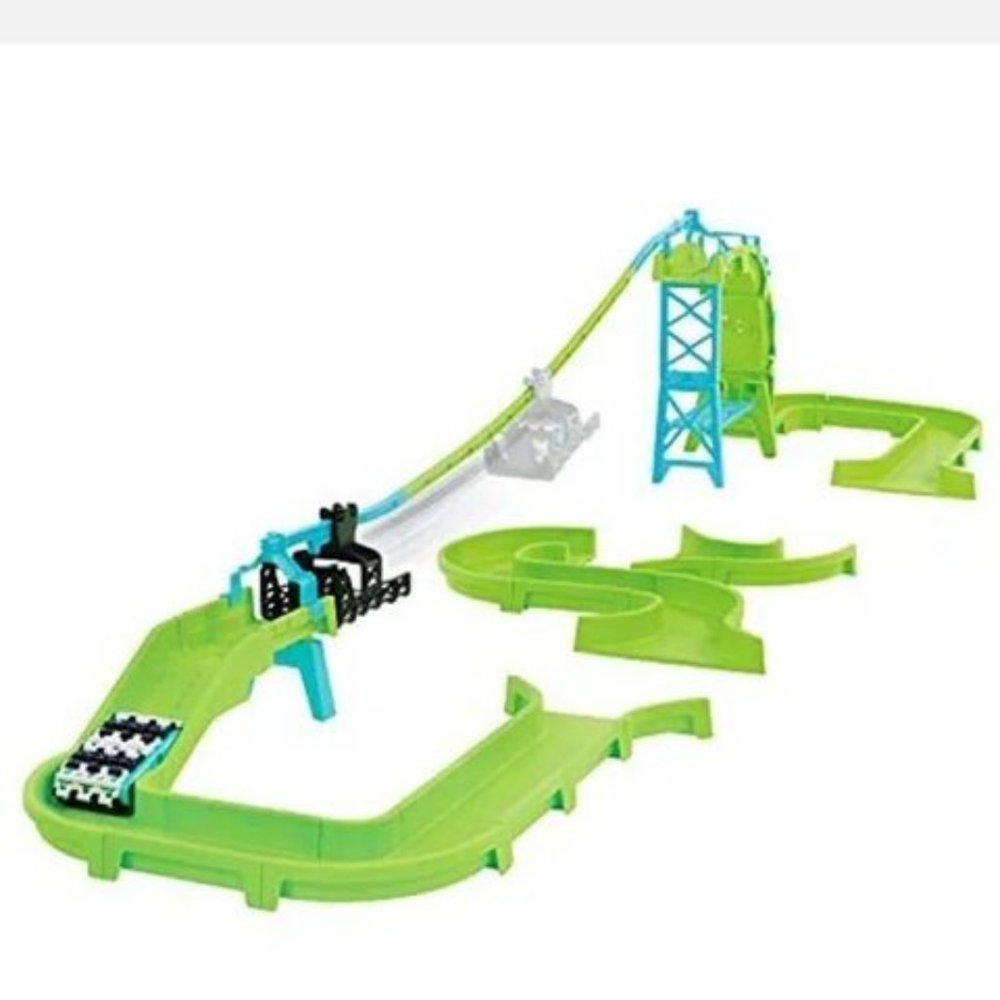Power Treads Hyperdrive Zipline Car Set – Race Track Set Vehicle and 60+ Pieces